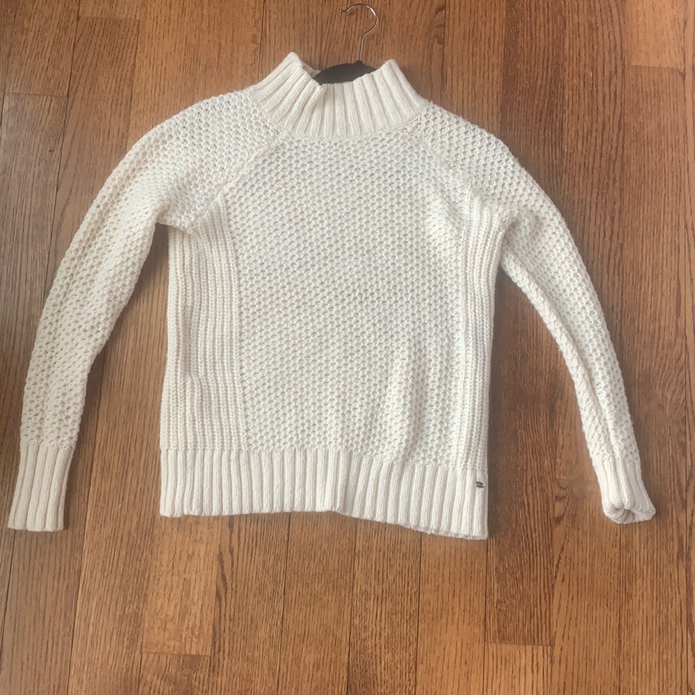 American eagle white knit sweater. Size xs